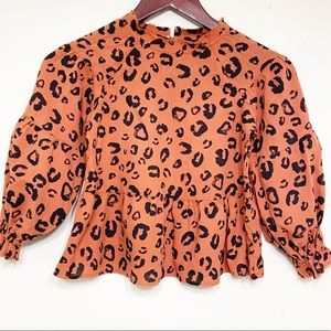 SOLD Linen Leopard Top w Balloon Sleeve